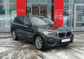 Подержанный автомобиль BMW X3 2020 года (3 фото)