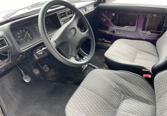 Подержанный автомобиль LADA (ВАЗ) 2107 2004 года (9 фото)