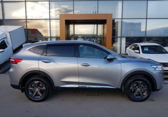 Подержанный автомобиль Haval F7 2021 года (4 фото)