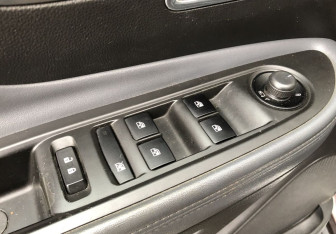 Подержанный автомобиль Opel Mokka 2012 года (14 фото)