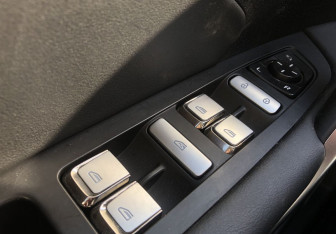 Подержанный автомобиль Geely Atlas Pro 2023 года (13 фото)