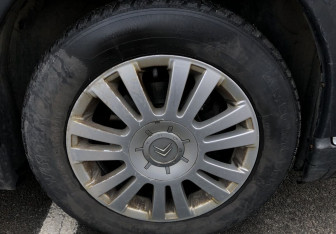 Подержанный автомобиль Citroen C5 Liftback 2006 года (17 фото)