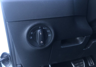 Подержанный автомобиль Skoda Karoq 2020 года (13 фото)