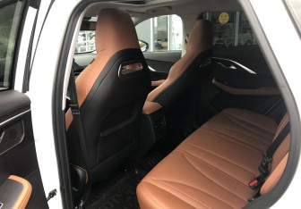 Подержанный автомобиль Omoda C5 2022 года (11 фото)