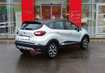 Подержанный автомобиль Renault Kaptur 2019 года (5 фото)