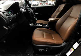 Подержанный автомобиль Toyota Camry Sedan 2017 года (9 фото)