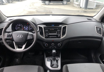 Подержанный автомобиль Hyundai Creta 2017 года (10 фото)