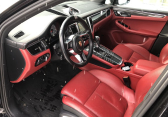 Подержанный автомобиль Porsche Macan 2014 года (9 фото)