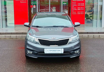 Подержанный автомобиль Kia Rio Sedan 2017 года (2 фото)