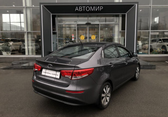 Подержанный автомобиль Kia Rio Sedan 2015 года (5 фото)