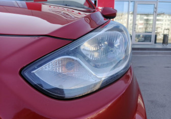 Подержанный автомобиль Hyundai Solaris Sedan 2012 года (9 фото)