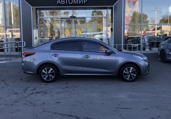 Подержанный автомобиль Kia Rio Sedan 2020 года (4 фото)
