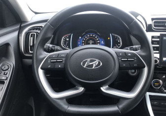 Подержанный автомобиль Hyundai Creta 2021 года (12 фото)