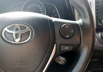 Подержанный автомобиль Toyota RAV4 2013 года (21 фото)