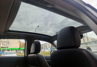 Подержанный автомобиль Peugeot 4008 2012 года (17 фото)