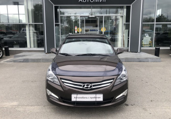 Подержанный автомобиль Hyundai Solaris Sedan 2016 года (2 фото)