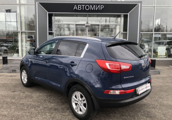 Подержанный автомобиль Kia Sportage 2012 года (7 фото)