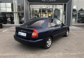 Подержанный автомобиль Hyundai Accent Sedan 2007 года (5 фото)