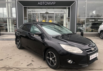 Подержанный автомобиль Ford Focus Sedan 2012 года (3 фото)