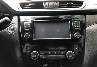 Подержанный автомобиль Nissan X-Trail 2016 года (15 фото)