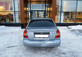 Подержанный автомобиль Hyundai Accent Sedan 2007 года (6 фото)