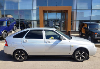 Подержанный автомобиль LADA (ВАЗ) Priora Hatchback 2013 года (4 фото)
