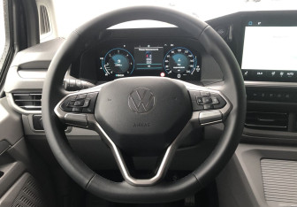 Новый Volkswagen Caravelle 2025 (12 фото)