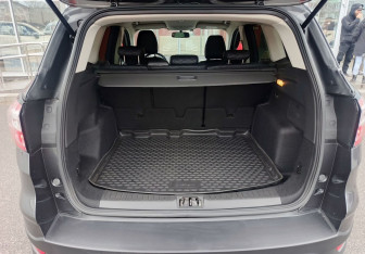 Подержанный автомобиль Ford Kuga 2018 года (12 фото)