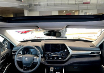 Новый Toyota Highlander 2024 (8 фото)