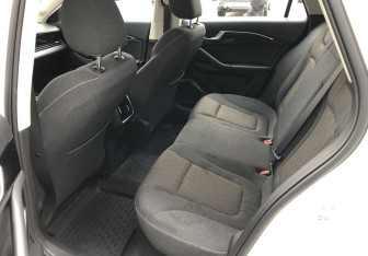 Подержанный автомобиль FAW Bestune B70 2023 года (11 фото)