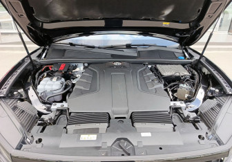 Подержанный автомобиль Volkswagen Touareg 2020 года (11 фото)