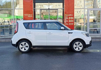 Подержанный автомобиль Kia Soul 2017 года (4 фото)