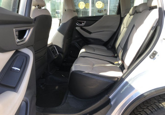 Подержанный автомобиль Subaru Forester Suv 2019 года (11 фото)