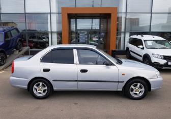 Подержанный автомобиль Hyundai Accent Sedan 2008 года (4 фото)