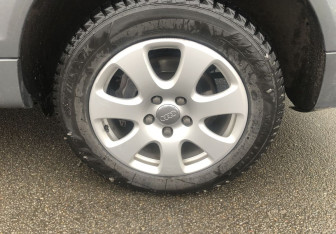 Подержанный автомобиль Audi Q7 2009 года (15 фото)