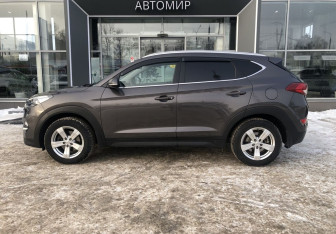 Подержанный автомобиль Hyundai Tucson 2016 года (8 фото)