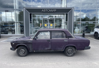 Подержанный автомобиль LADA (ВАЗ) 2107 2004 года (8 фото)