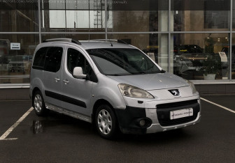 Подержанный автомобиль Peugeot Partner 2009 года (3 фото)