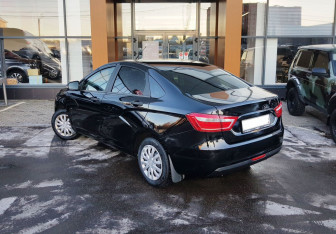 Подержанный автомобиль LADA (ВАЗ) Vesta Sedan 2021 года (7 фото)