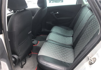 Подержанный автомобиль Volkswagen Polo Sedan 2014 года (11 фото)