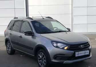 Подержанный автомобиль LADA (ВАЗ) Granta Wagon 2020 года (3 фото)