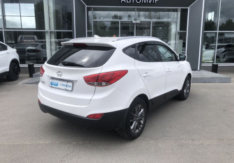 Подержанный автомобиль Hyundai ix35 2013 года (5 фото)