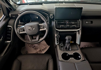 Новый Toyota Land Cruiser Suv 2025 (11 фото)