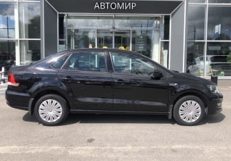 Подержанный автомобиль Volkswagen Polo Sedan 2016 года (4 фото)