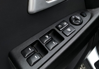 Подержанный автомобиль Kia Sportage 2015 года (13 фото)