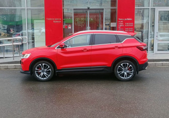 Подержанный автомобиль Geely Coolray 2022 года (8 фото)