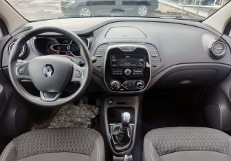 Подержанный автомобиль Renault Kaptur 2018 года (15 фото)