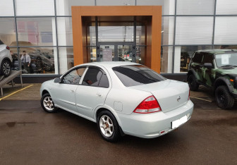 Подержанный автомобиль Nissan Almera Classic 2006 года (7 фото)
