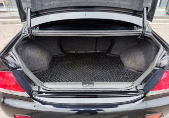 Подержанный автомобиль Mitsubishi Lancer Sedan 2007 года (12 фото)