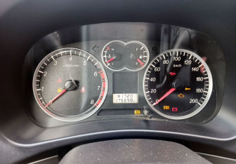 Подержанный автомобиль Great Wall Hover H3 2013 года (13 фото)